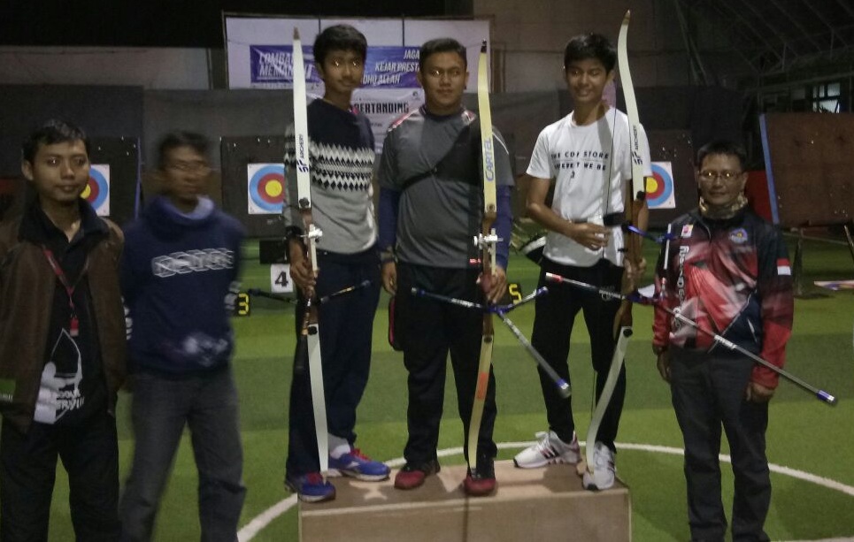 JUARA 3 LOMBA PANAHAN PADA KEGIATAN ULANG TAHUN DAARUT TAUHIID 2017